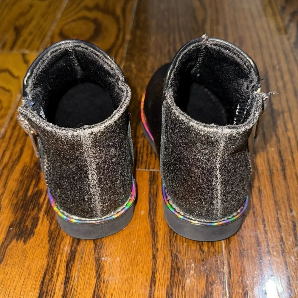 Kelly & Katie Black Glitter Ankle Boots with Side Zipper 6